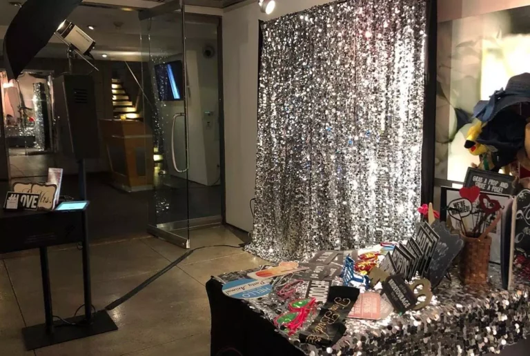 Selfie Booth Services For Weddings