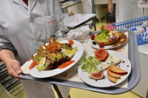 patient meal service for hospitals