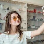 imgi_153_attractive-woman-went-shopping-alone-making-selfie-while-trying-new-stylish-sunglasses-optician-shop-sending-photo-friend_176420-3477