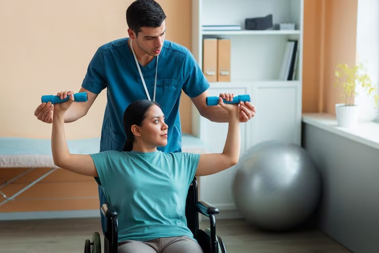 imgi_2_doctor-helping-patient-rehabilitation_23-2150321626