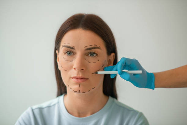 Can Facelift Improve Loose Skin Around the Jawline