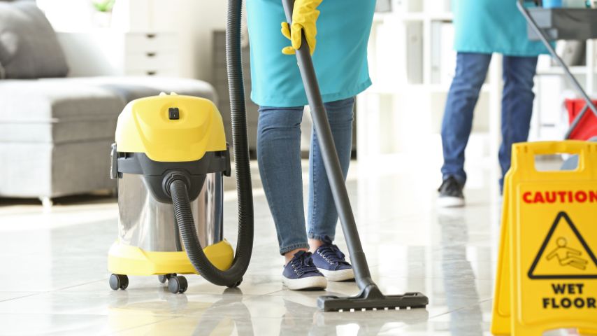 Maintain a Professional Workplace with Expert Commercial Cleaning