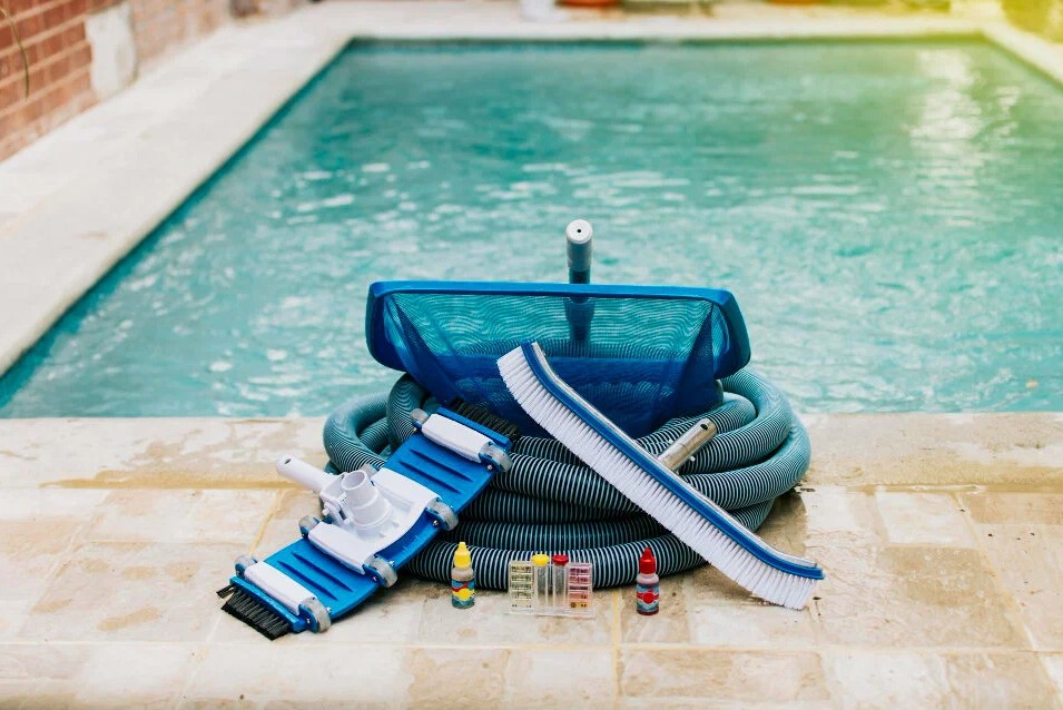 Weekly Pool Cleaning in DFW