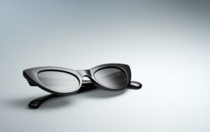 Beautiful,Black,Women's,Or,Men's,Vintage,Or,80s,Sunglasses,On