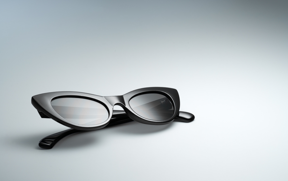 Beautiful,Black,Women's,Or,Men's,Vintage,Or,80s,Sunglasses,On